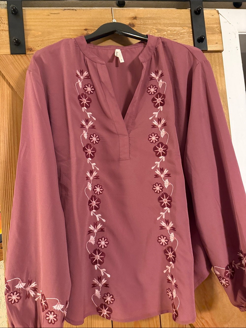 Roper Dusty Rose Embroidered V-Neck Tunic